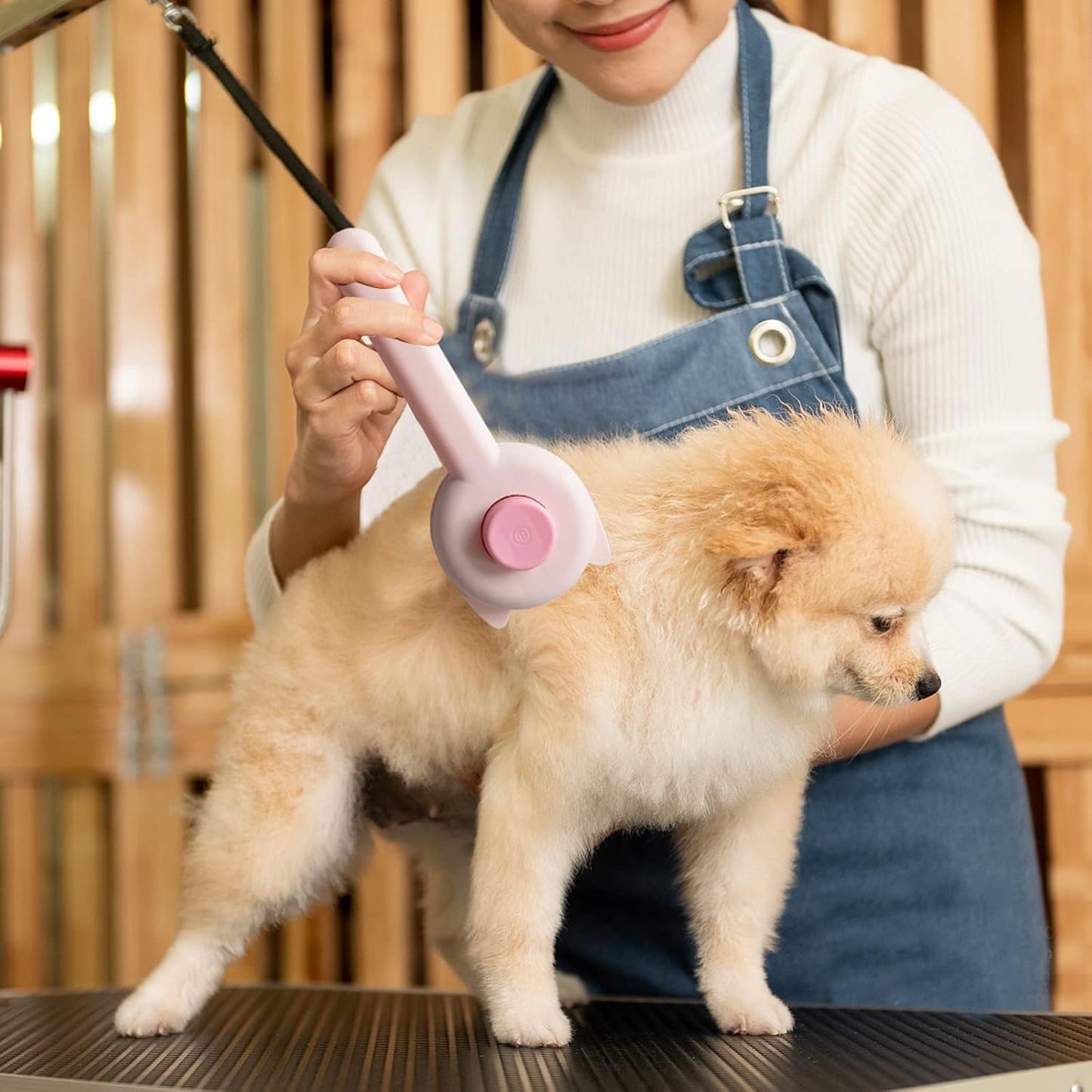 Brosse Auto-Nettoyante pour Chiens et Chats-Rose